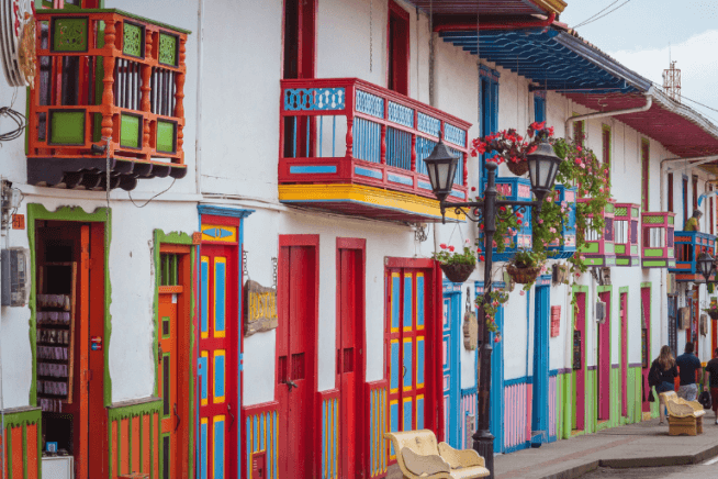 easyco recruiting and hiring colombia